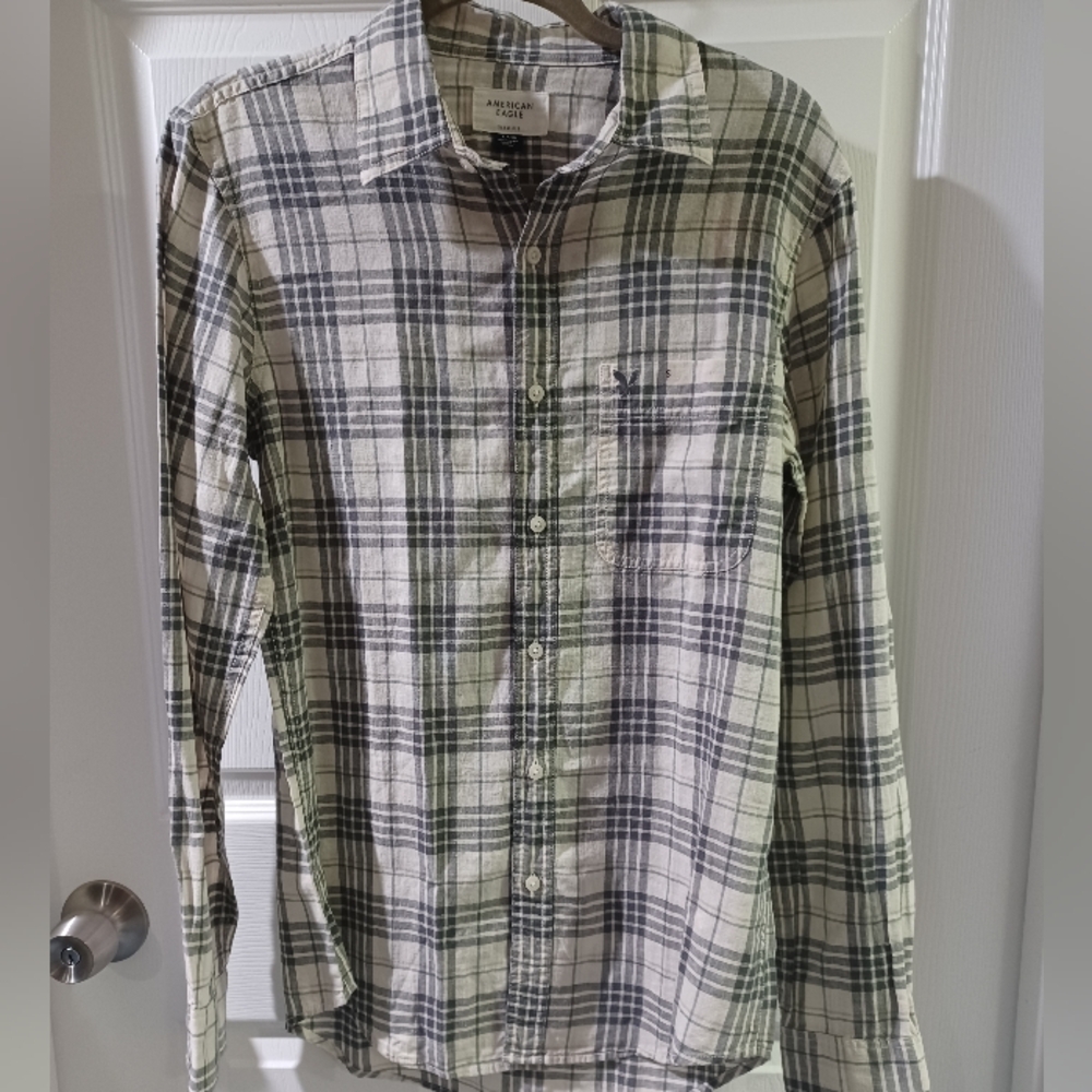 American Eagle Outfitters Slim Fit Shirt